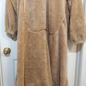 Long Wearable hooded blanket